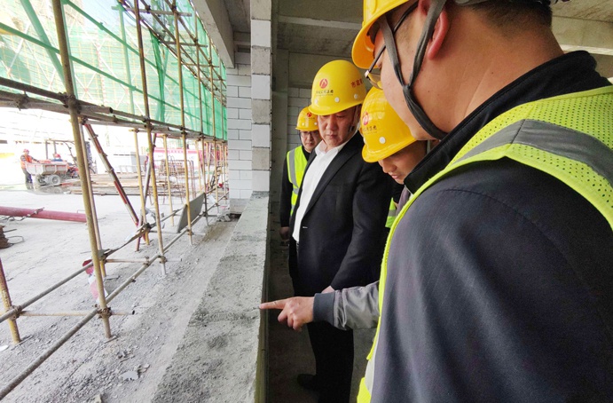 徐旭前往市政公用城三期項目、市政綠色建材科技產(chǎn)業(yè)園項目調(diào)研